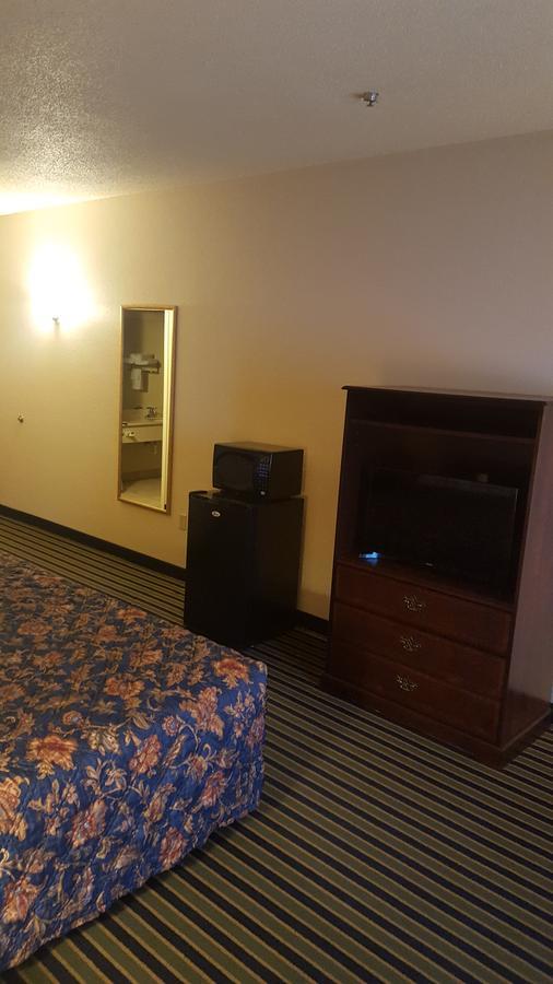 The Rutledge Inn Luverne Exterior foto